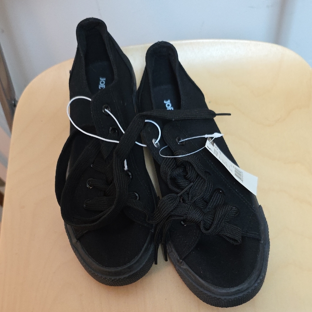 Joe Boxer Repeat Youth‎ Sz 5 Black Low-Top Sneakers NWT
